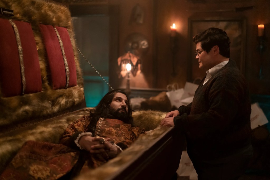 Crítica What We Do in the Shadows S5: bizarra e cativante
