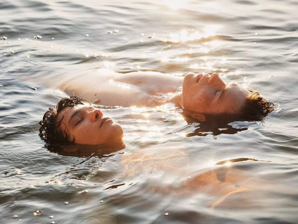 Crítica Young Royals S3: jornada final&nbsp;melancólica